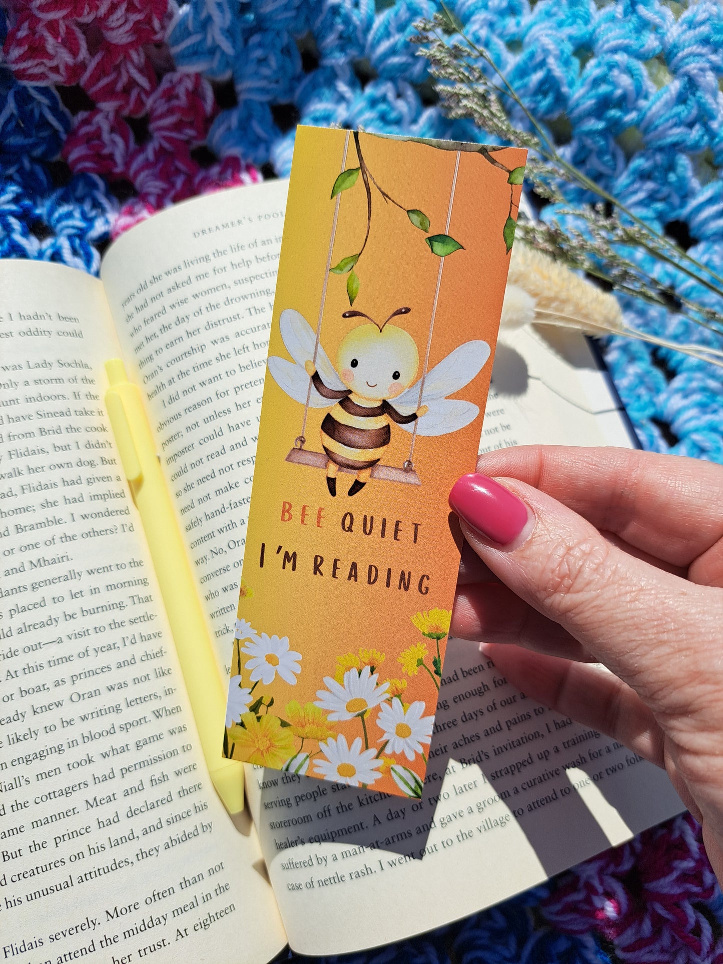 Bumble Bee Bookmark